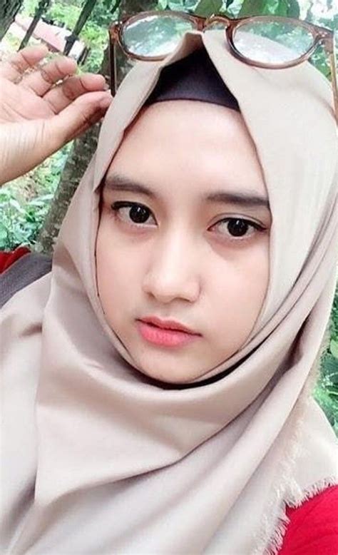 jilbab indonesia ngentot|Free Indonesia Jilbab Porn